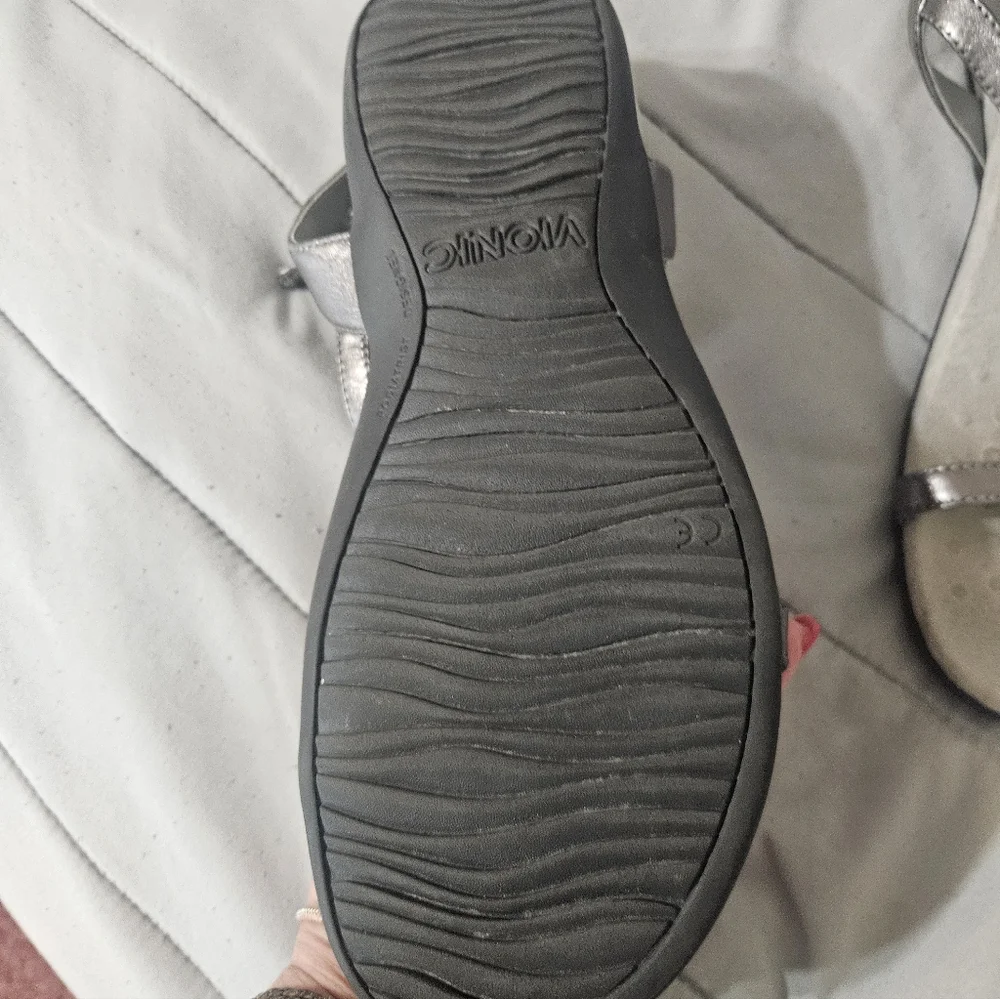 Vionic Sandals - Picture 6 of 14